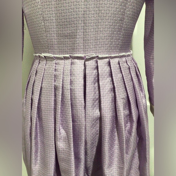 Lavender dress with collar and buttons - Picture 2 of 10
